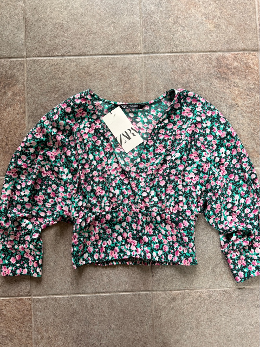 ZARA Floral Puff Sleeve Crop Blouse NWT Small